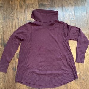 Loft - Maternity. Purple Turtleneck Sweater w/ Side Ribbing. Medium. Soft